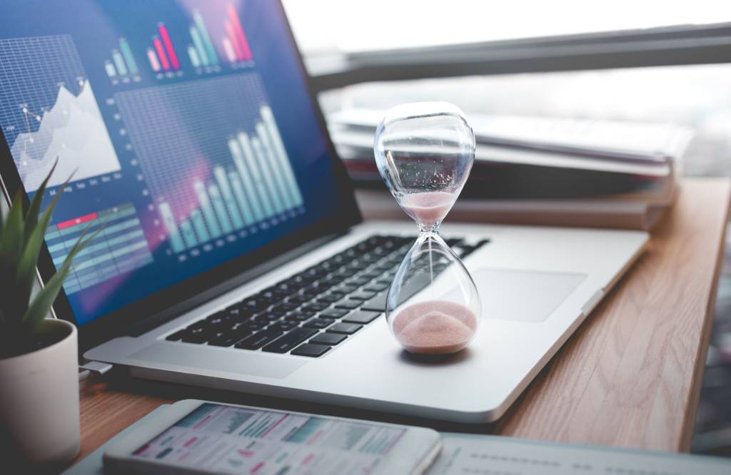 Combien de temps faut-il pour se positionner dans les SERPs ?